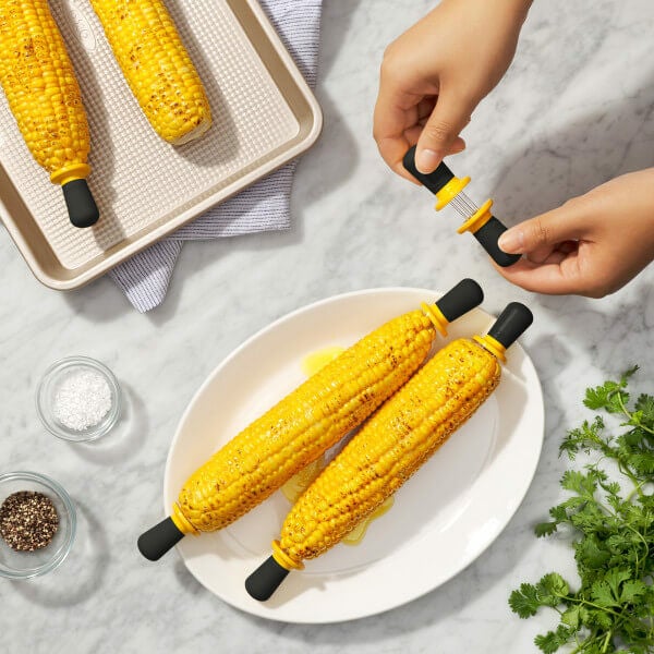 corn-holders-y0 nmagocbjtowlrvjwq7wk.jpg