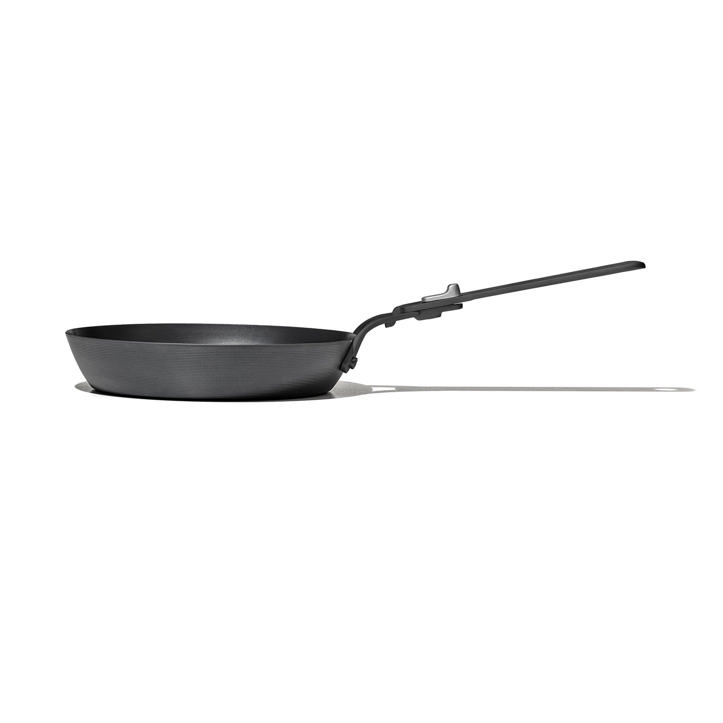 carbon-steel-with-removable-handle-8in-pan-v1 od__2059660001__8incarbonsteelpan_77_rgb.jpg