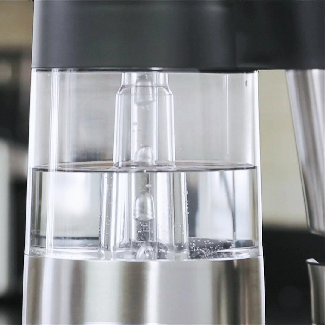 9-cup-coffee-maker-c5 on_8710100_water-tank_1.jpg