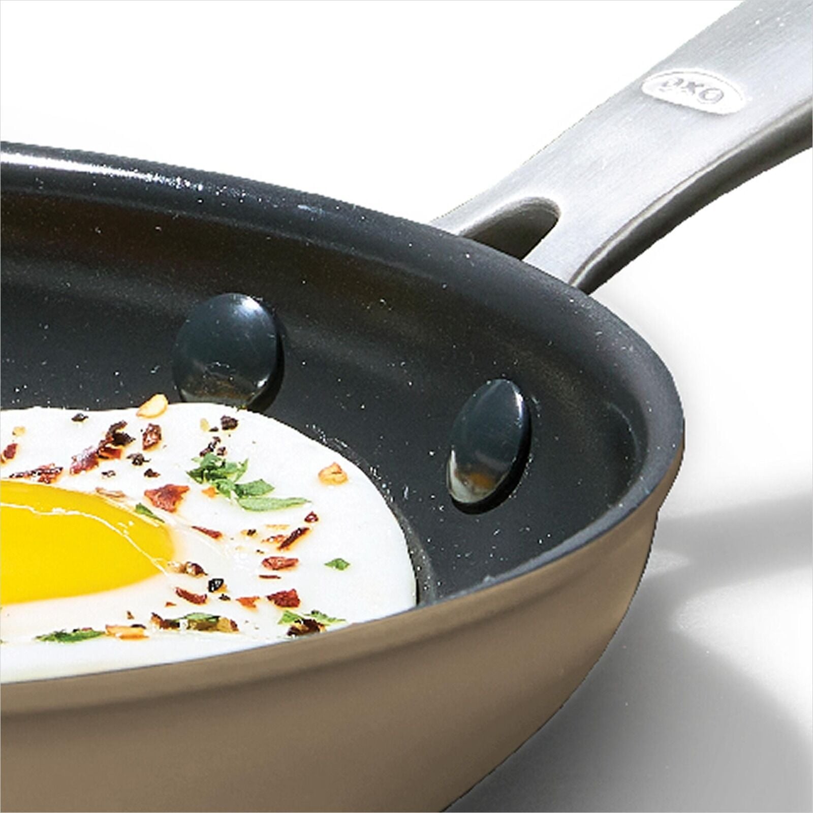 enhanced-non-stick-8-inch-frypan-t5 oxo_cc010457-001_enhanced-nonstick-8in-fry-pan-biscuit_pdp_02.jpg