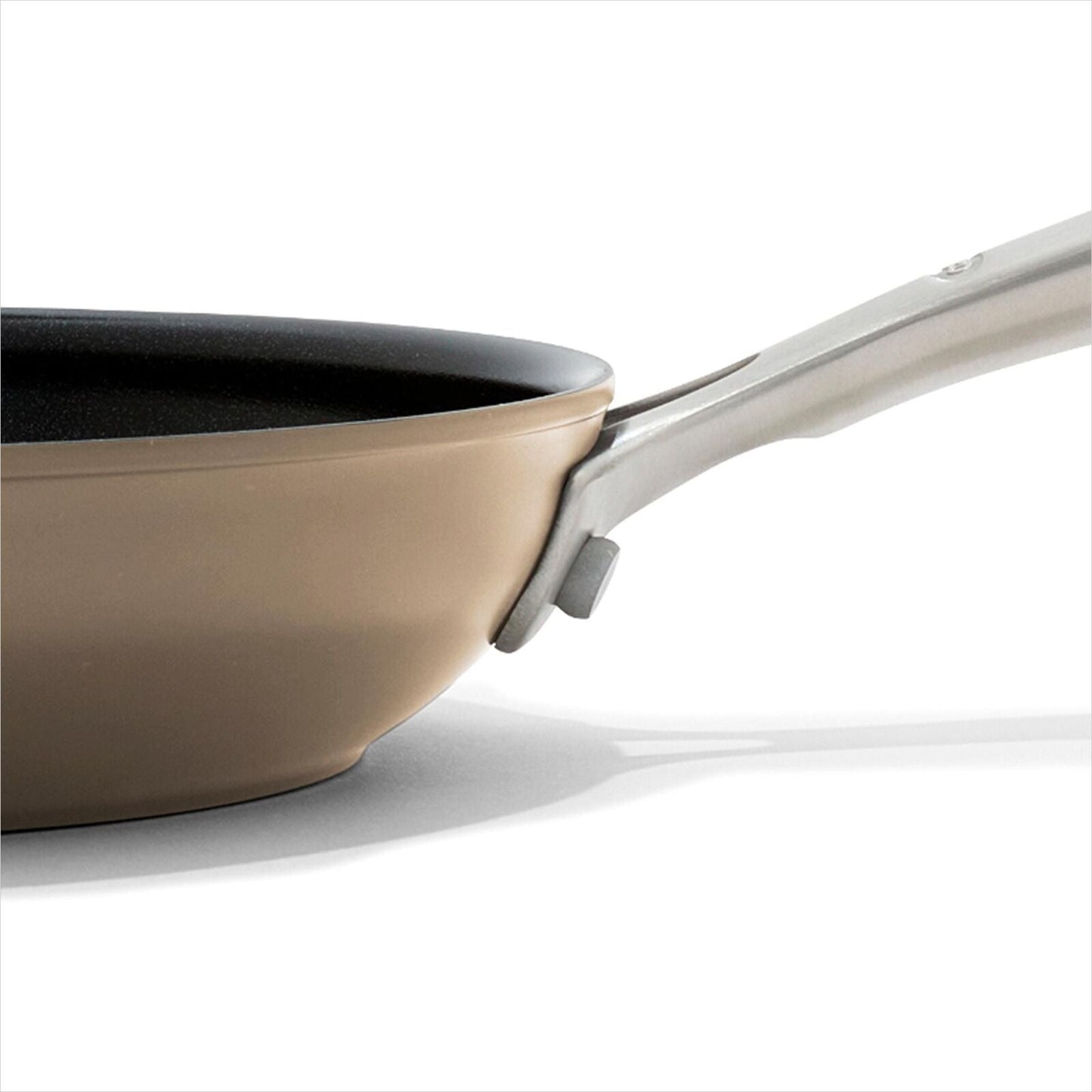 enhanced-non-stick-8-inch-frypan-t5 oxo_cc010457-001_enhanced-nonstick-8in-fry-pan-biscuit_pdp_03.jpg