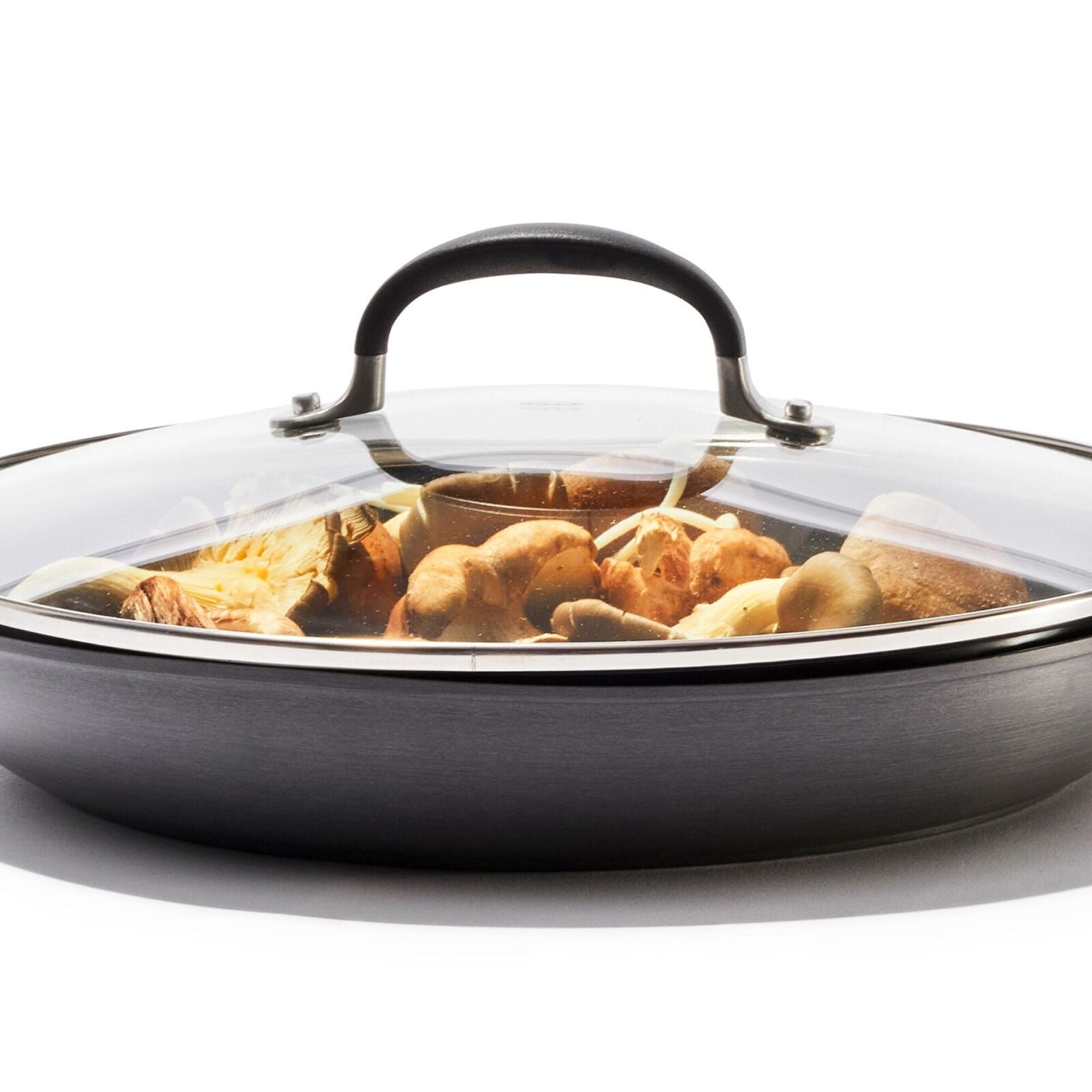 non-stick-pro-every-day-12-inch-frypan-with-lid-o4 oxo_cc010471-001_nonstick-everyday-12in-fry-pan-w-lid_pdp_05.jpg