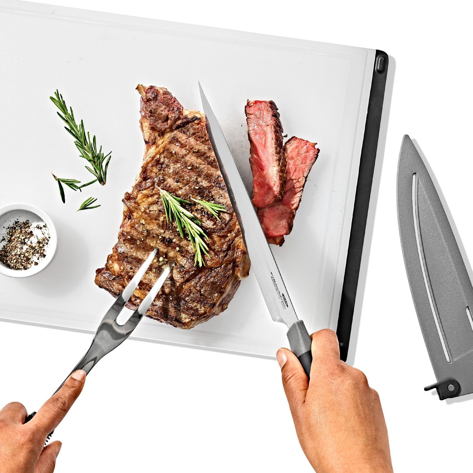 8-in-chefs-knife-with-locking-sheath-v9 oxo_chefs-knife-with-sheath_pdp_05.jpeg