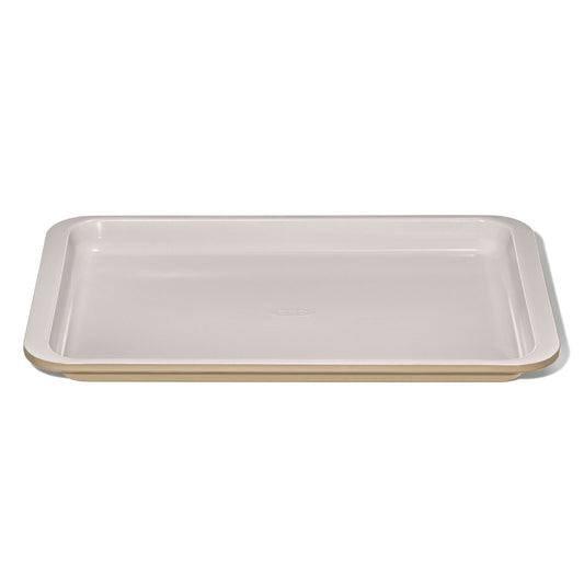 non-stick-pro-ceramic-coated-metal-bakeware-jelly-roll-pan-u9 oxo_gg_11415700_jelly-roll-pan-biscuit_apdp_00_main.jpg