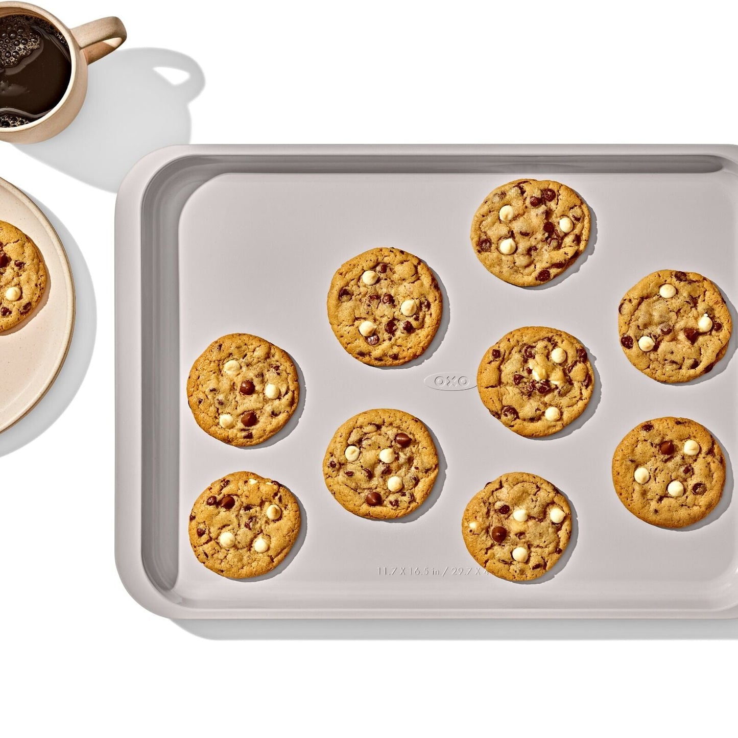 non-stick-pro-ceramic-coated-metal-bakeware-half-sheet-pan-storm-blue-p5 oxo_half-sheet-pan_pdp_03.jpg
