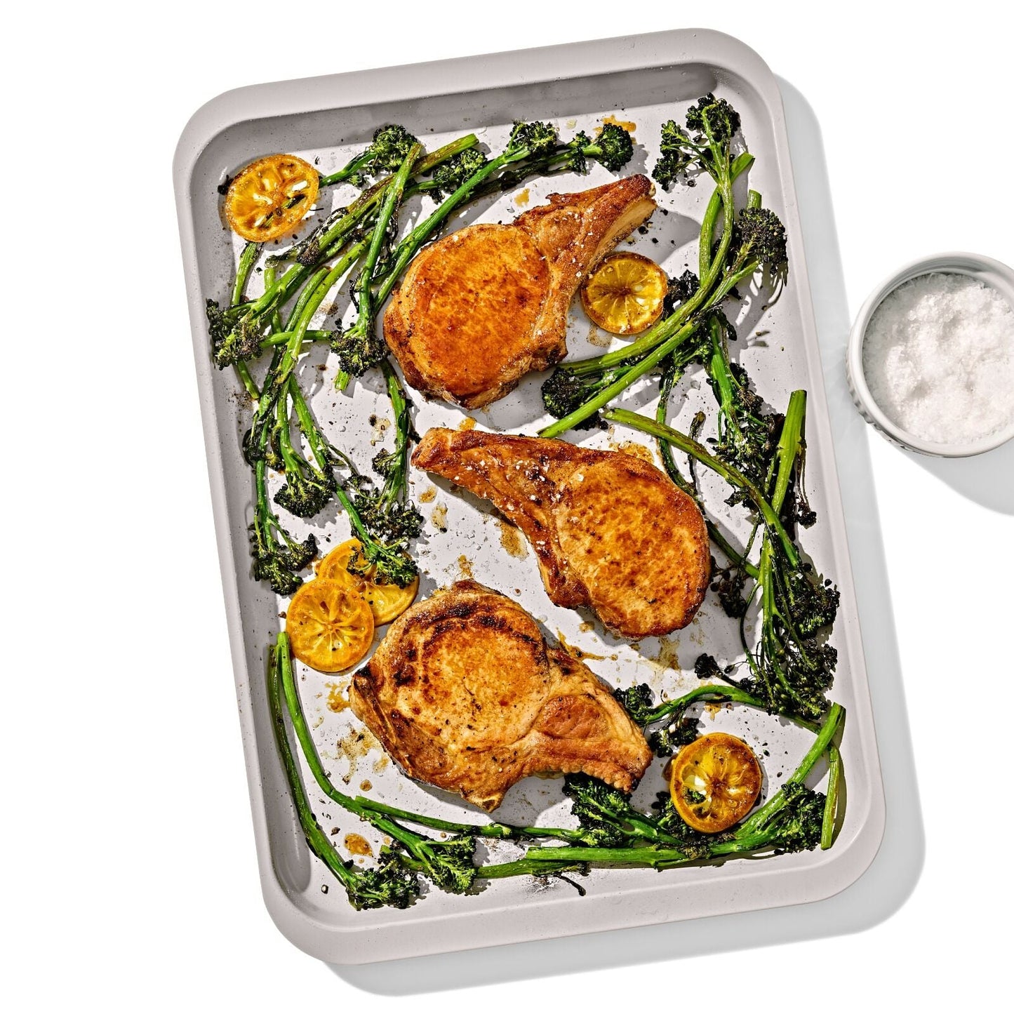 non-stick-pro-ceramic-coated-metal-bakeware-half-sheet-pan-u7 oxo_half-sheet-pan_pdp_04_1.jpg