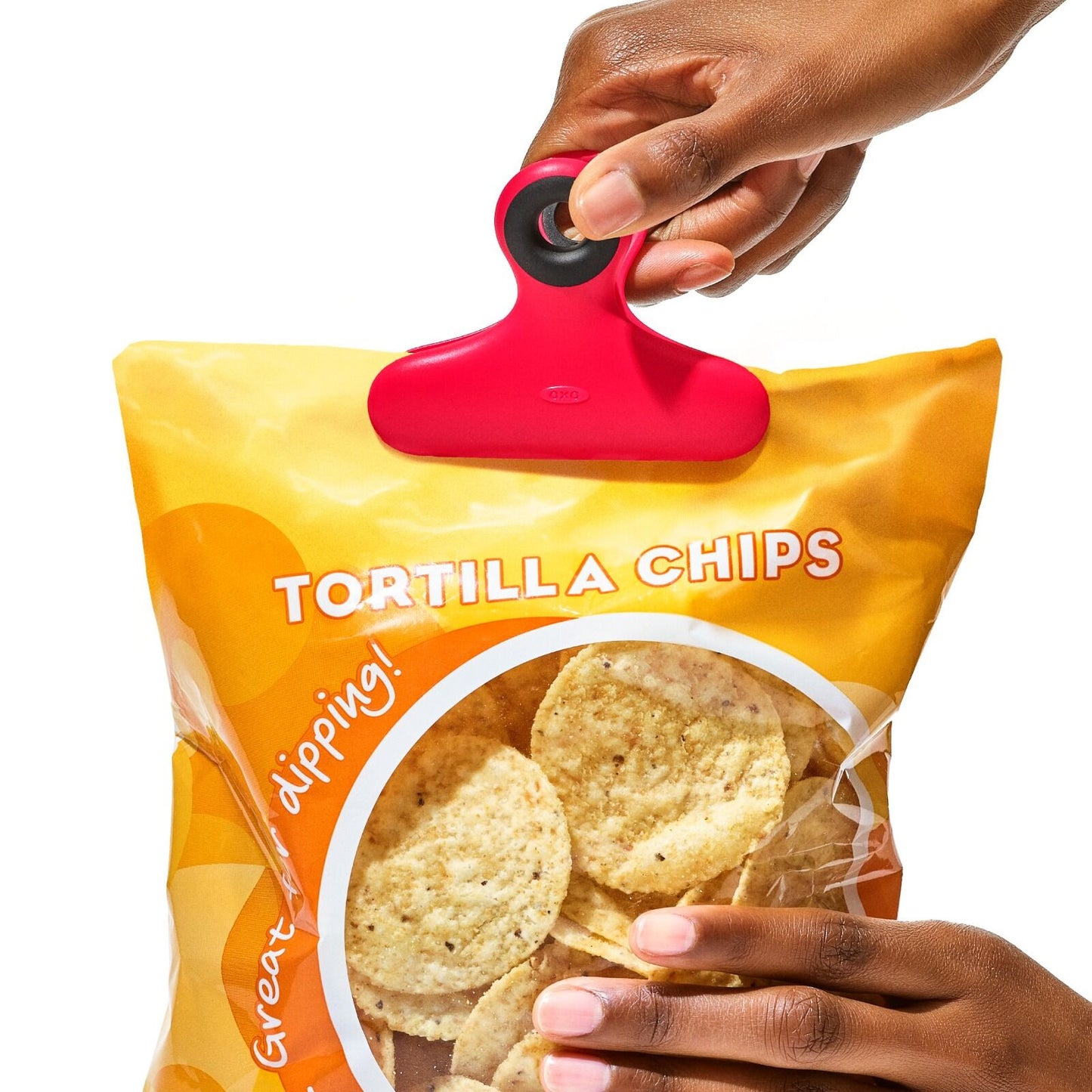 magnetic-heavy-duty-clips-4-piece-a1 oxo_heavy-duty_clips-13362600_014.jpg