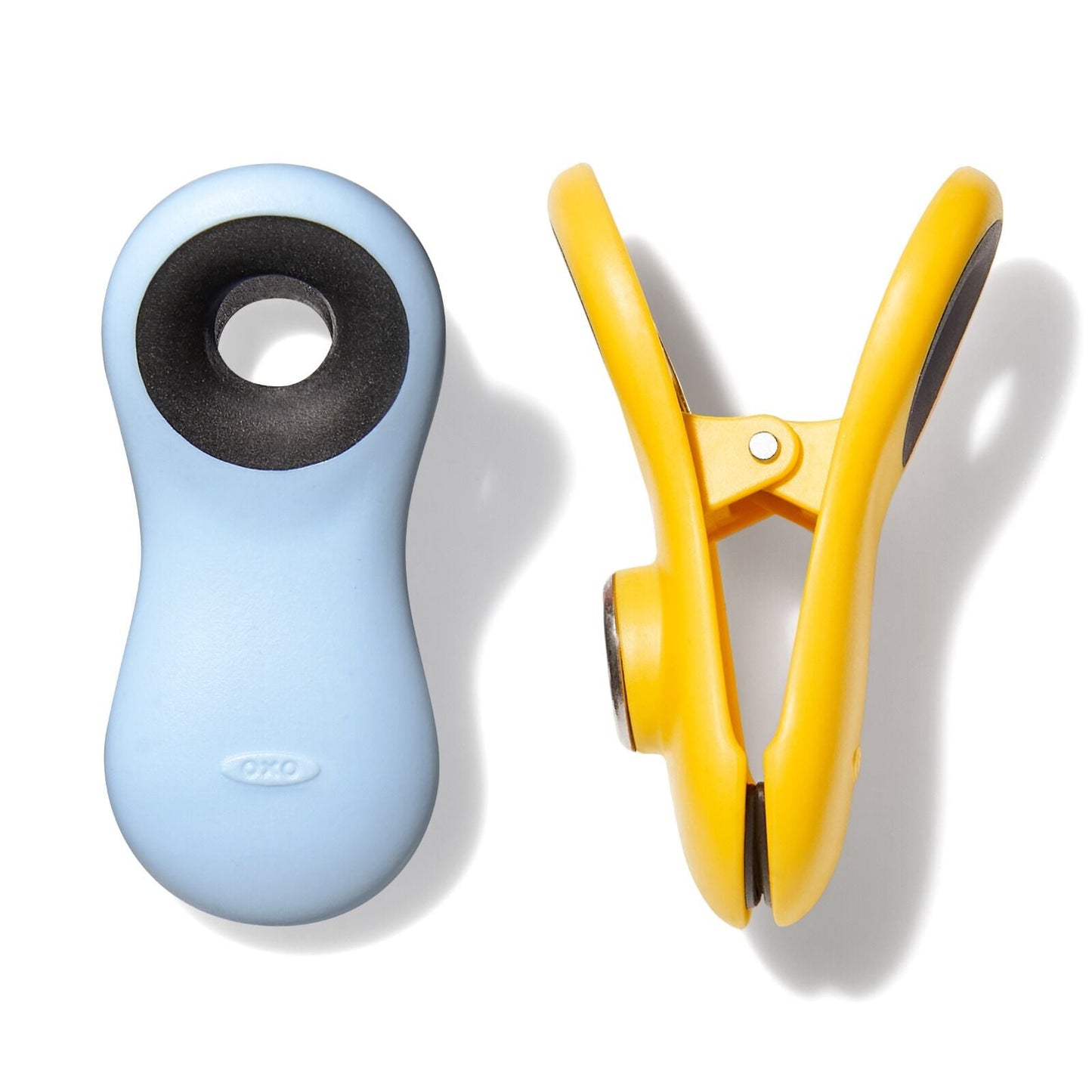 magnetic-all-purpose-clips-4-pack-assorted-colors-g3 oxo_magnetic_clips_set-13328400_015.jpg