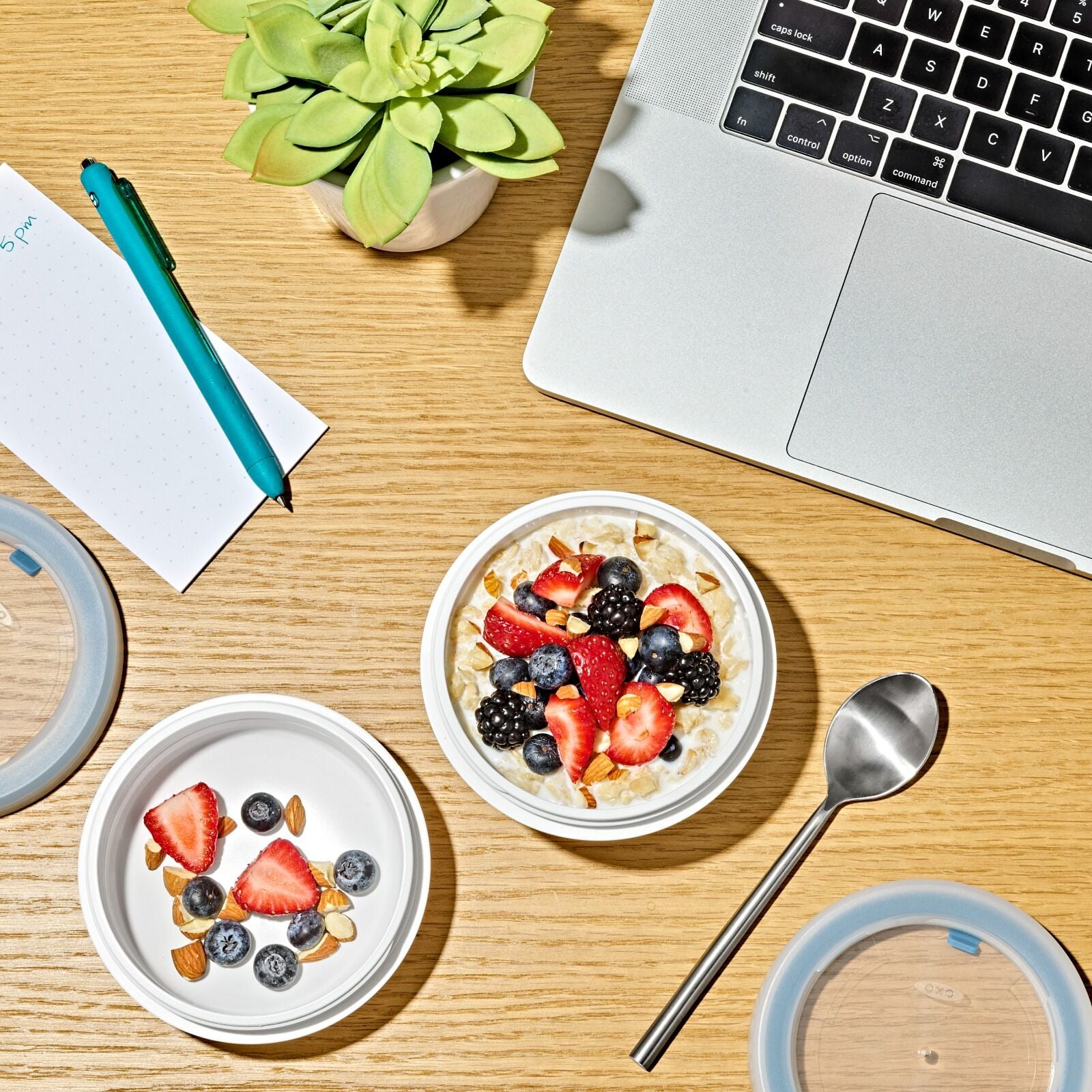prep-and-go-small-cup-duo-w9 oxo_prep-go-duo-cup_pdp_06_1_.jpeg