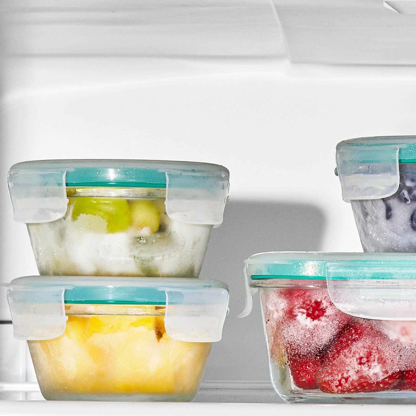 smart-seal-8-piece1-cup-glass-round-container-set-c2 oxo_smart_seal_containers-11382700_014.jpg