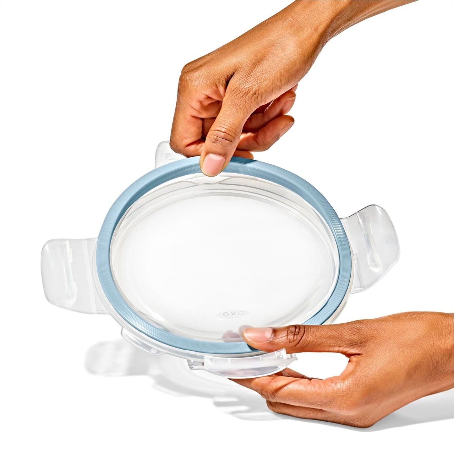 8-piece-smart-seal-glass-round-container-set-arctic-blue-a6 oxo_smartseal_round-glass-arctic_pdp_05_5.jpeg