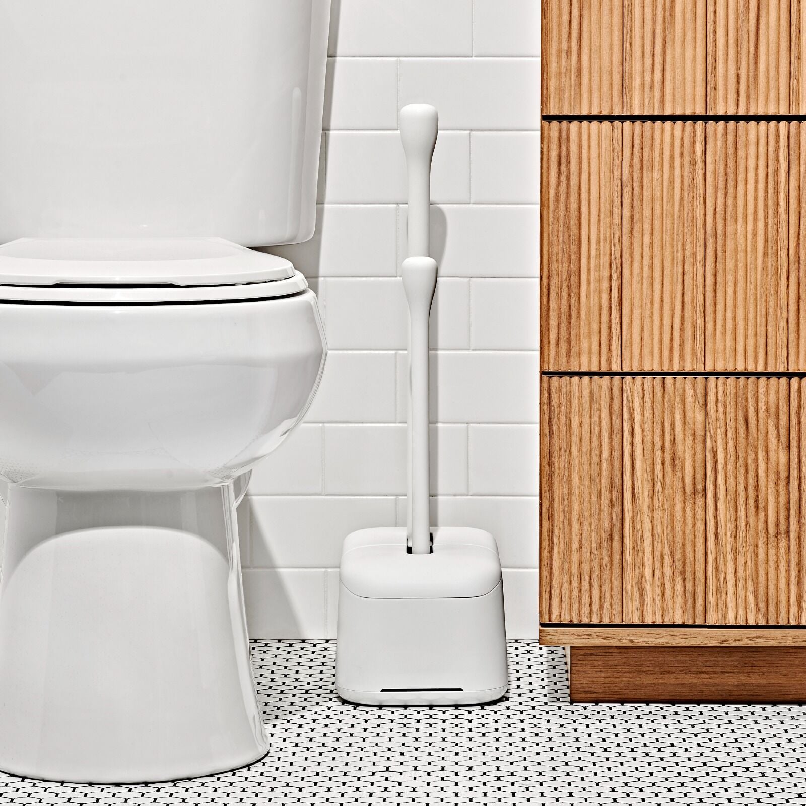 toilet-brush-and-plunger-set-q4 oxo_toilet-brush-plunger-set_pdp_01_3_.jpeg