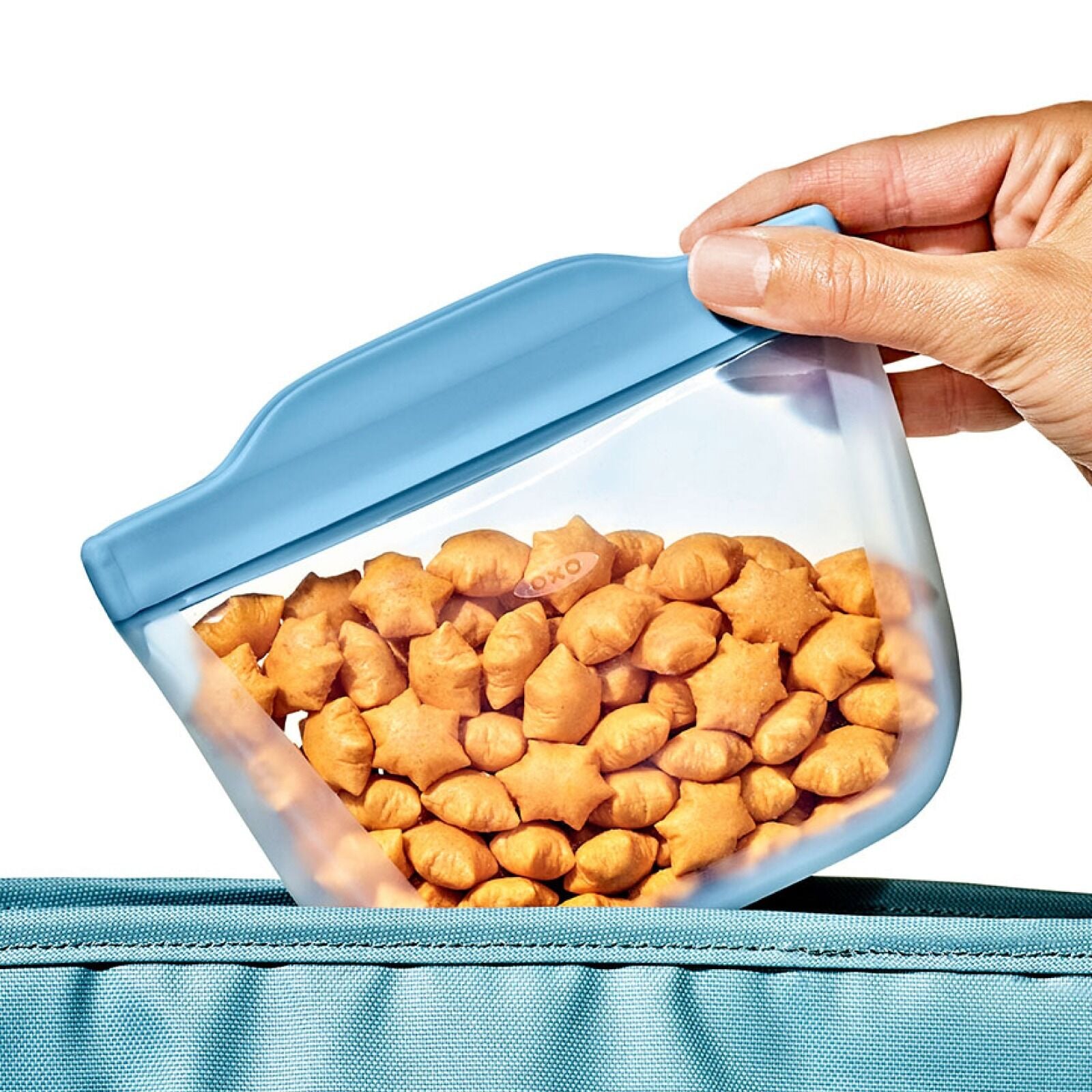 tot-silicone-reusable-bags-2-piece-mixed-snack-set-e7 tot_61166200_2pcbagcupsnackset-dusk_pdp_02.jpg