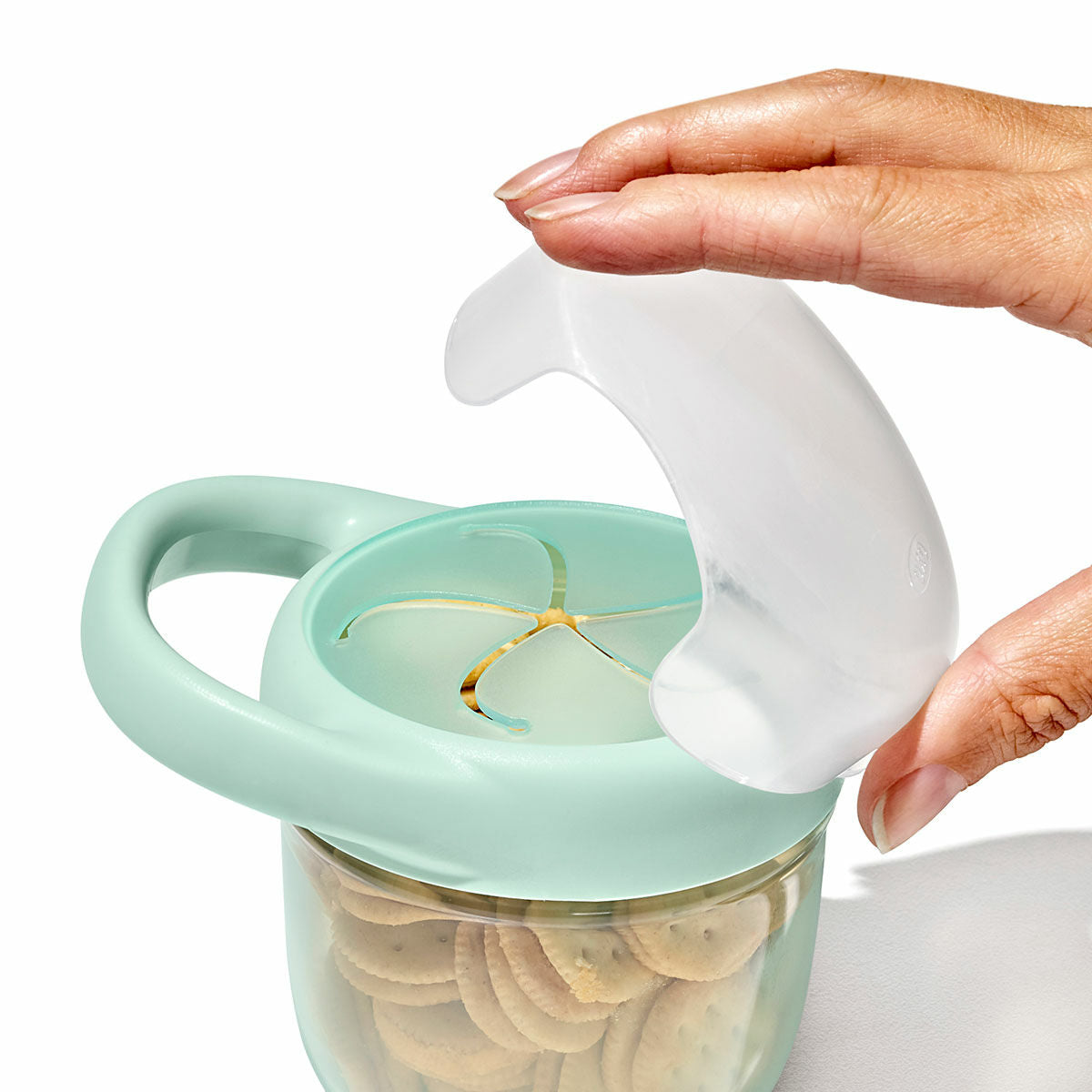 tot-snack-cup-with-lid-2-pack-n0 tot_61167200_snackcupwlid-opalblossom_05.jpg