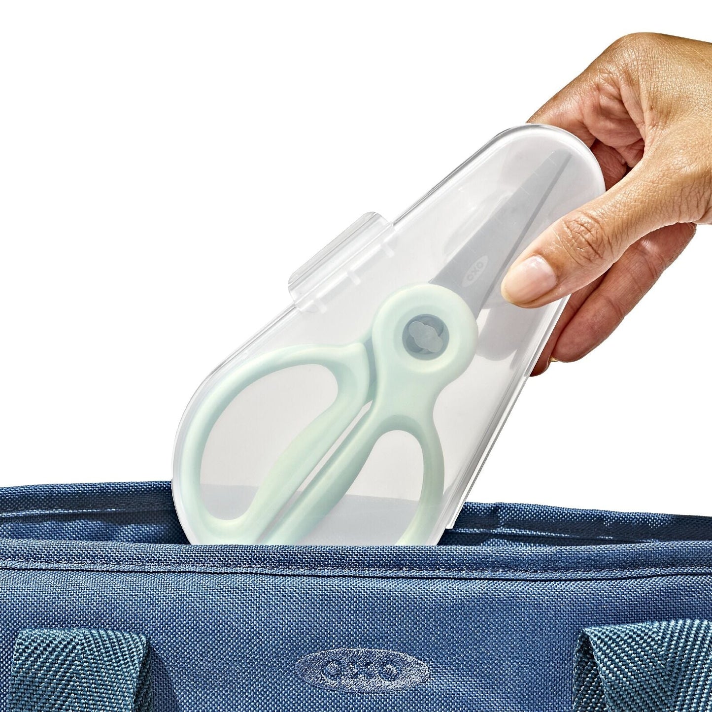 on-the-go-food-scissors-with-case-u4 tot_61176600_baby-food-scissors-opal_pdp_03.jpeg
