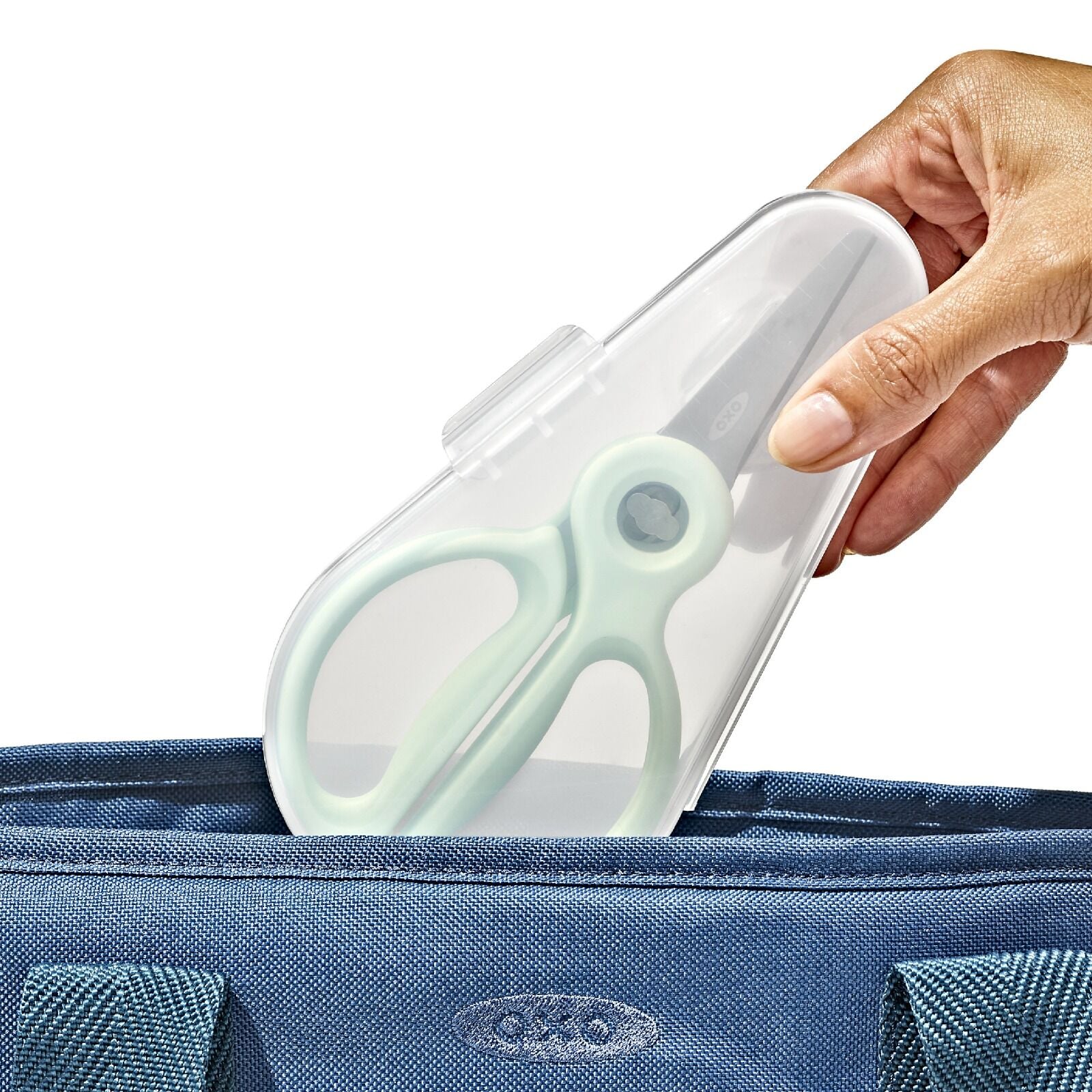 on-the-go-food-scissors-with-case-u4 tot_61176600_baby-food-scissors-opal_pdp_03.jpeg