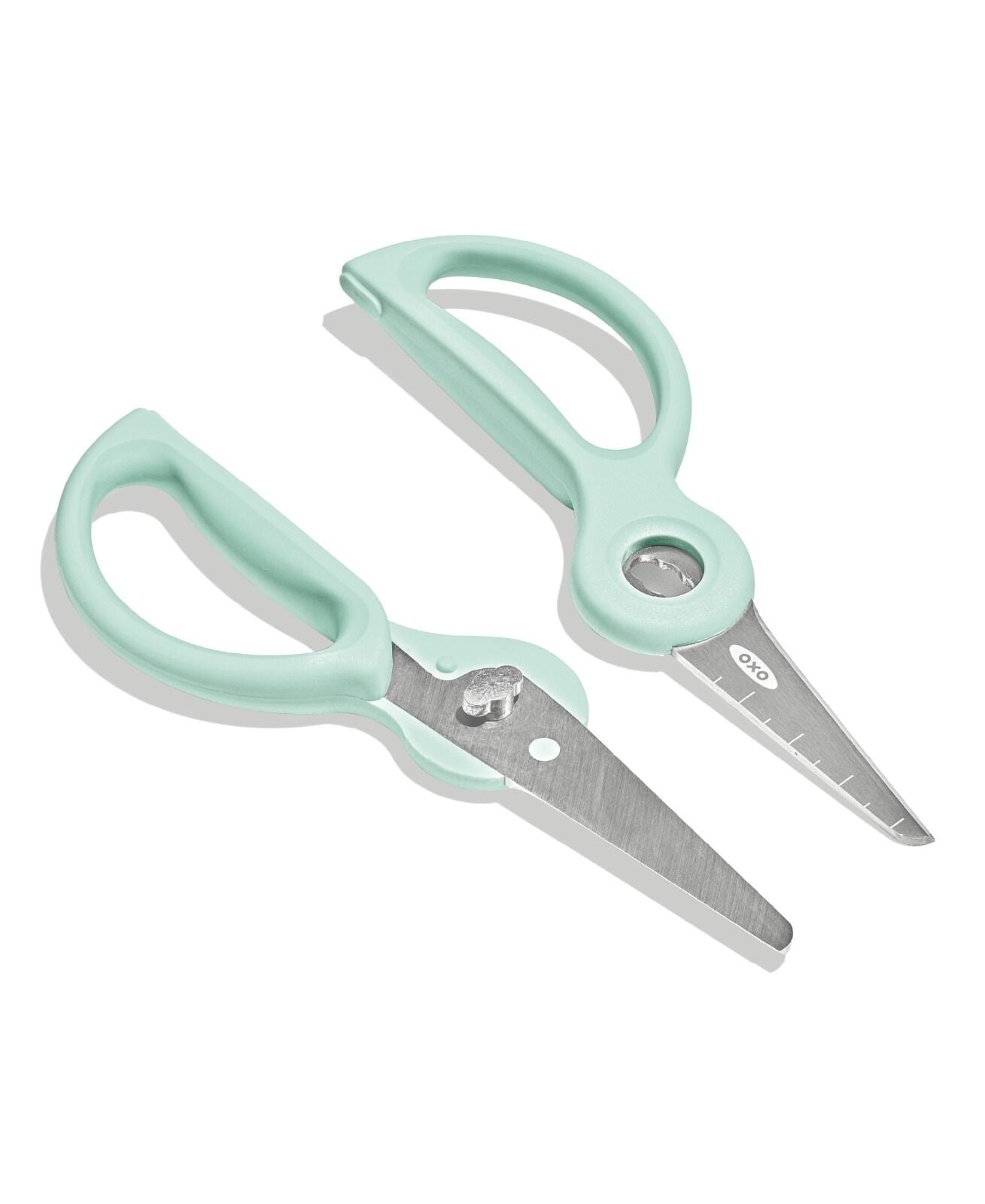 on-the-go-food-scissors-with-case-u4 tot_61176600_baby-food-scissors-opal_pdp_macys_05.jpeg