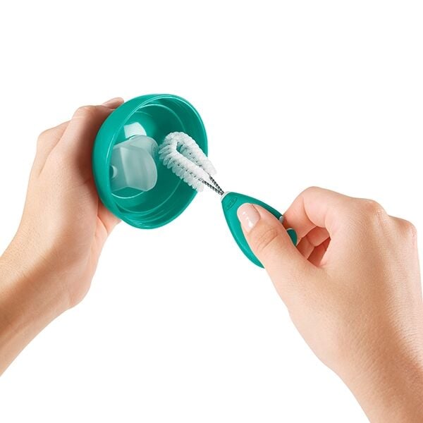 cleaning-set-for-straw-and-sippy-cups-u5 tot_62123100_4b.jpg