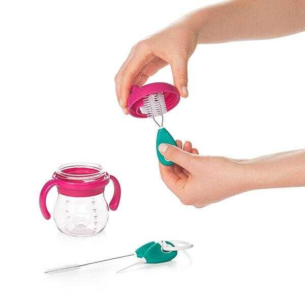 cleaning-set-for-straw-and-sippy-cups-u5 tot_62123100_4c.jpg