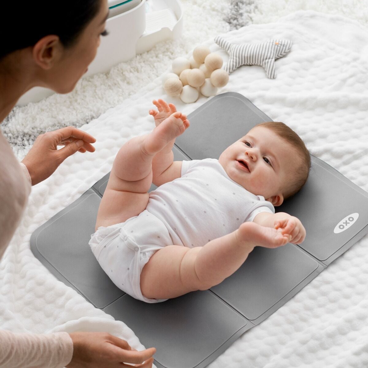 diaper-caddy-with-changing-mat-c0 tot_63135900_9a.jpg