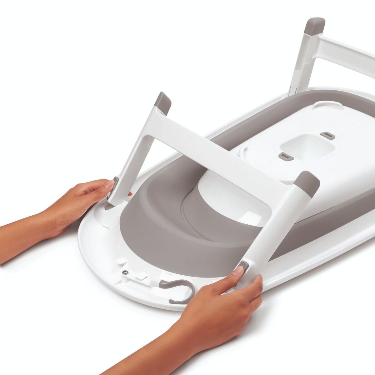 splash-and-store-bathtub-d9 tot_63142700_4a.jpg