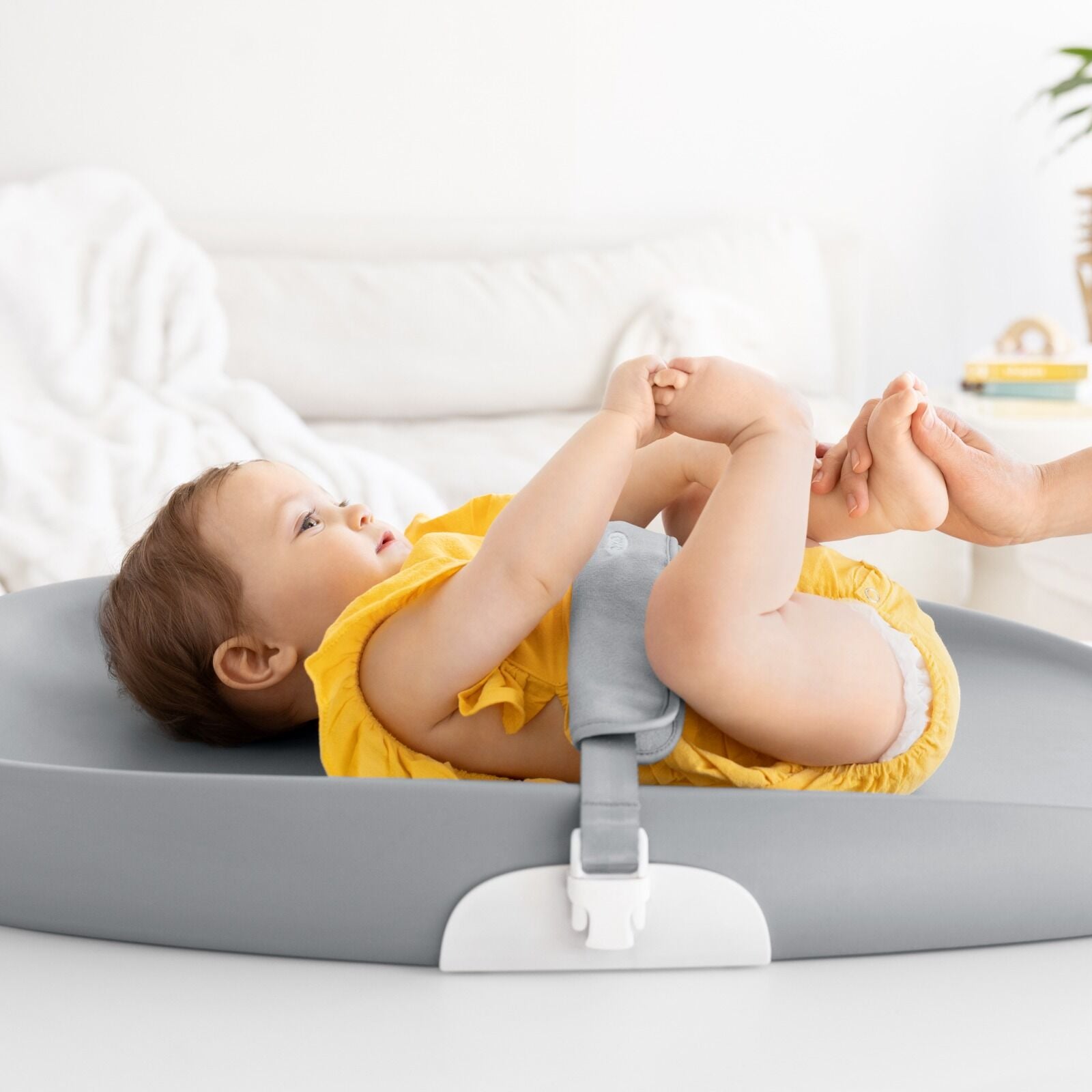 tot-changing-pad-gray-d2 tot_63154800_changingpad_pdp_02.jpg
