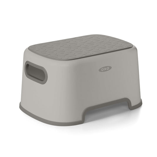 step-stool-drizzle-v9 tot_63171500_step-stool-drizzle_00_main.jpeg