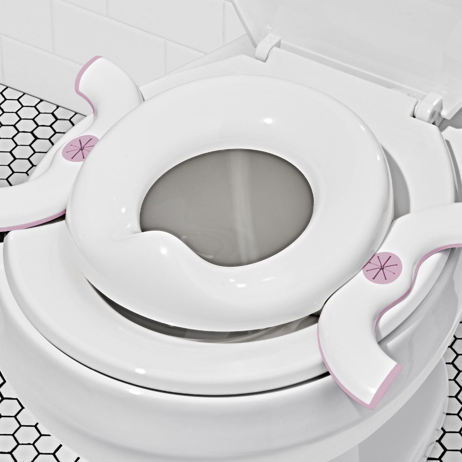 oxo-tot-2-in-1-go-potty-blossom-w9 tot_63172200_2in1-go-potty-blossom_pdp_03.jpeg