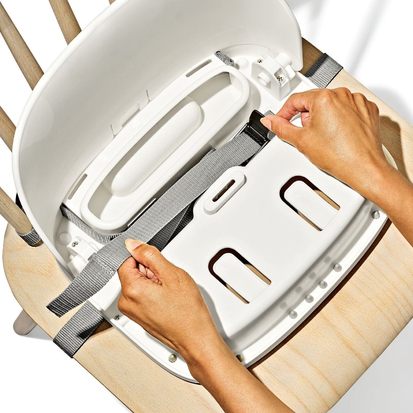 perch-booster-seat-with-straps-l5 tot_63172900_perch-booster-seat-blossom_pdp_02.jpeg