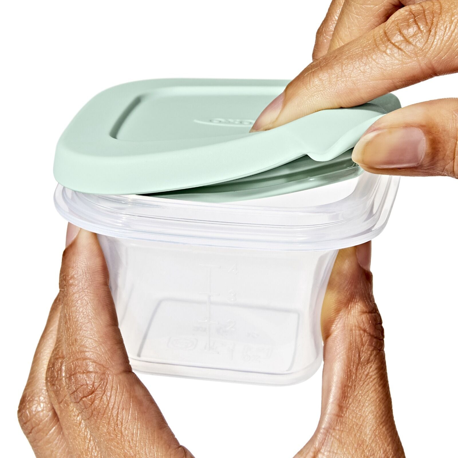 silicone-baby-blocks-food-storage-containers-4-oz-opal-x5 tot_silicone-baby-blocks-4oz_opal_pdp_06_1.jpeg