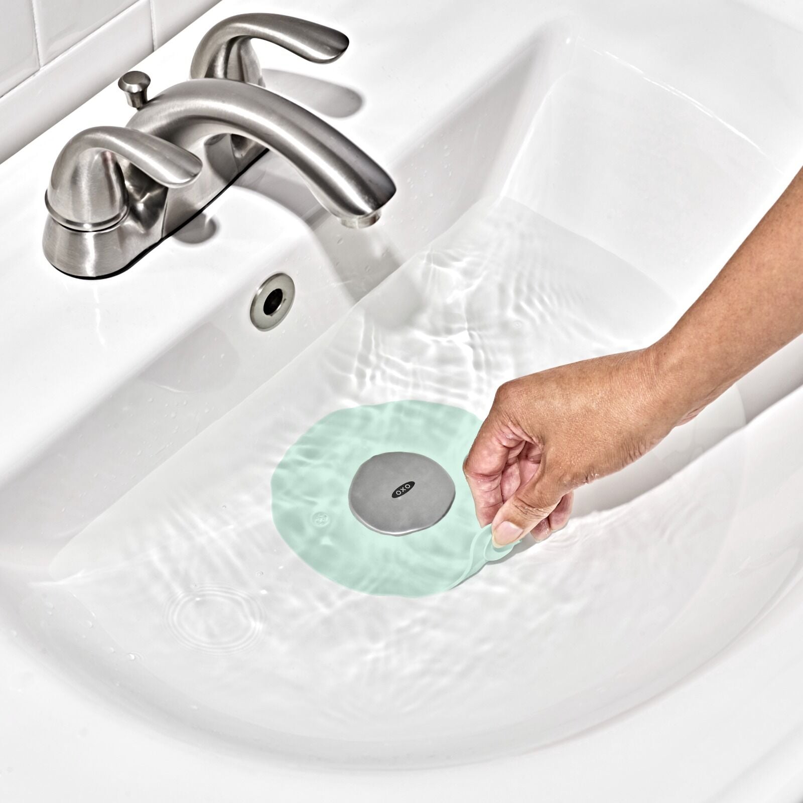 tub-stopper-opal-s6 tot_tub-stopper-opal_pdp_03_1.jpeg